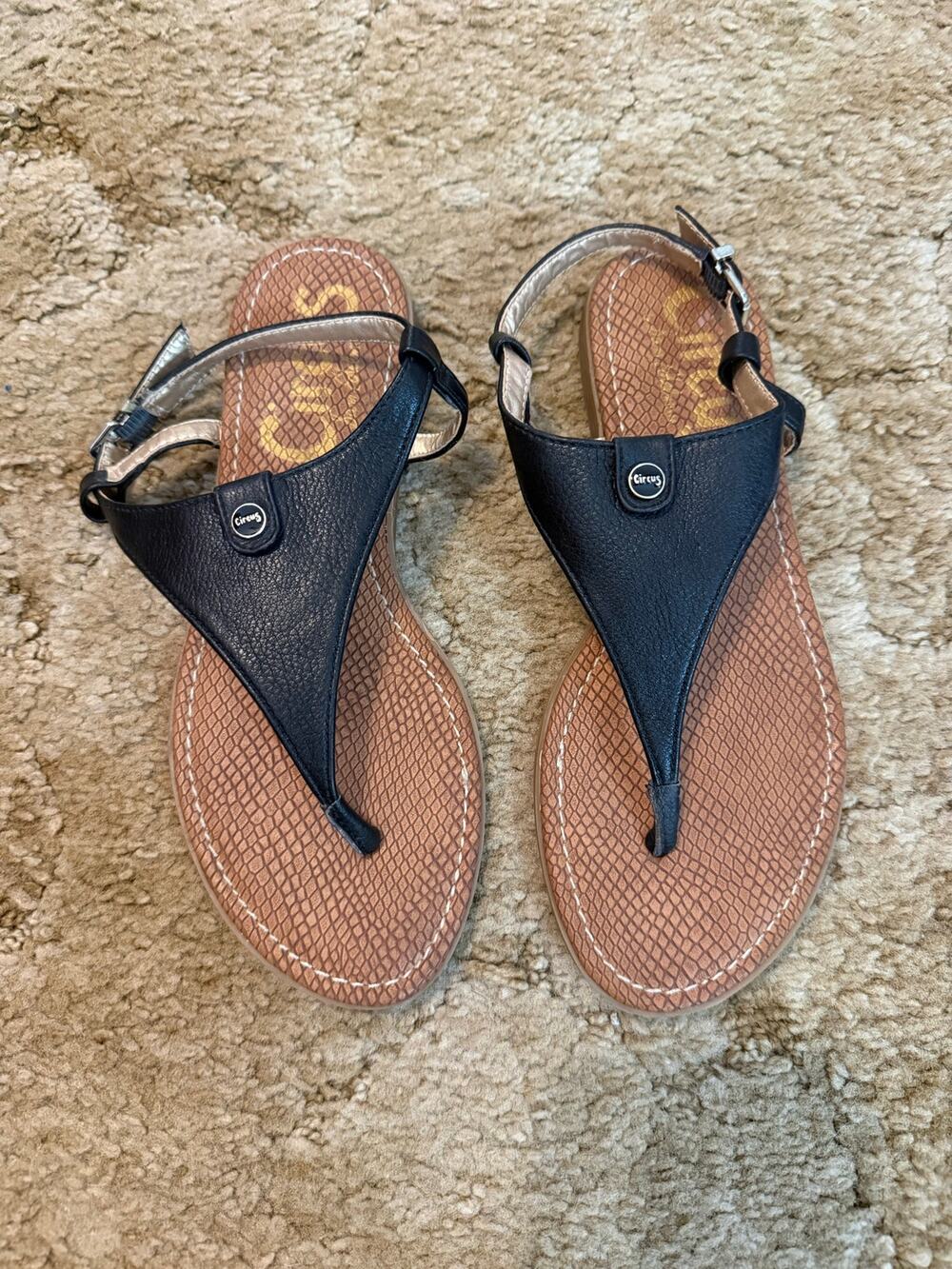 Circus by Sam Edelman Black T Strap Thong Sandals Size 6